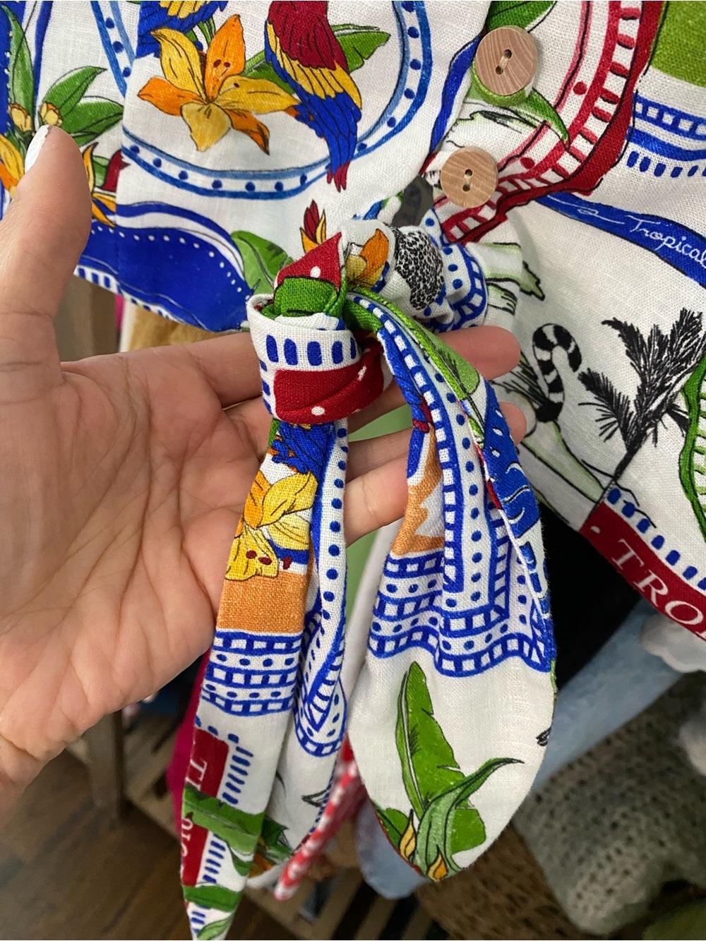 JOIE Tropical Print Linen-Blend Top & Pant Set in Royal Blue, Red, Green! 🌴 - Picture 10 of 16